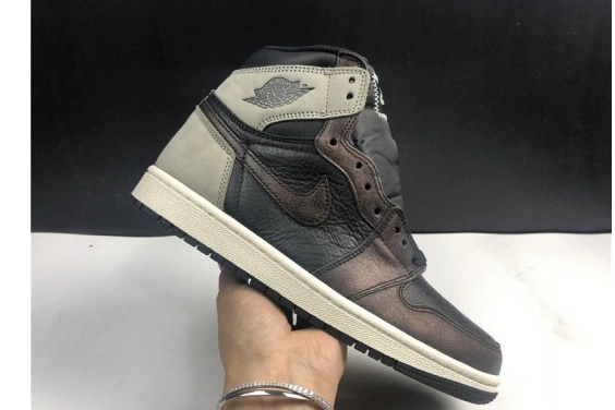 555088-033 1 Patina Jordan Air 555088-033 High Retro 0618